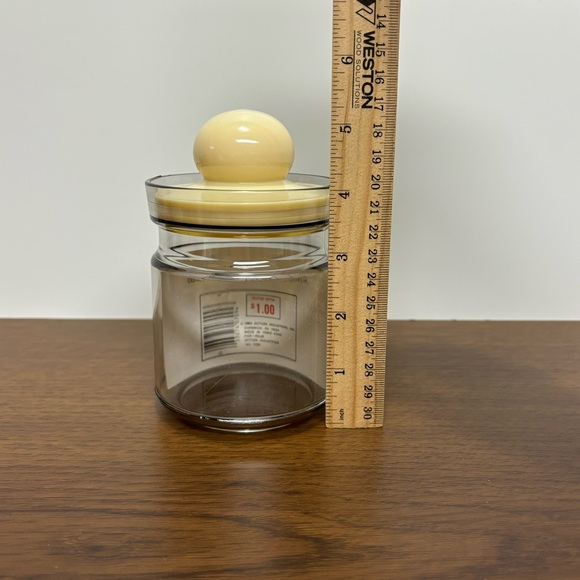 1984 Action Industries Airtight Plastic Container - Picture 2 of 6